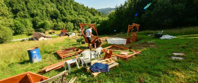 🛠️ Ako prebieha montáž záhradného altánku – krok za krokom